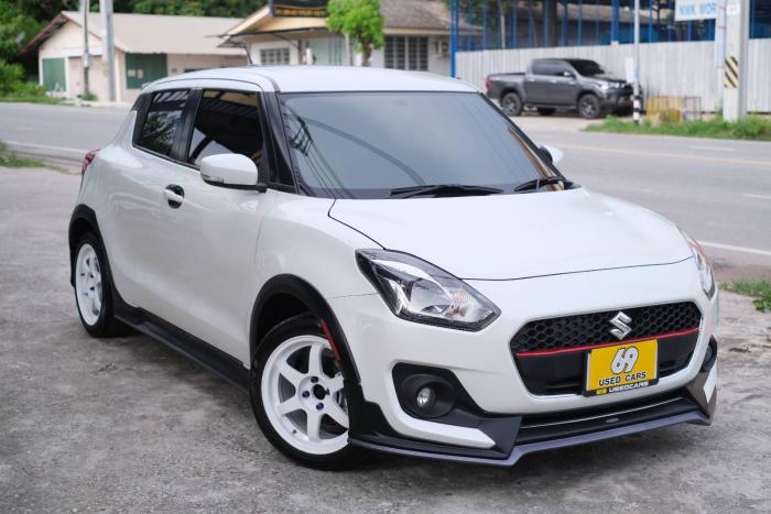 Suzuki Swift 1.2GLX Navi top 2018