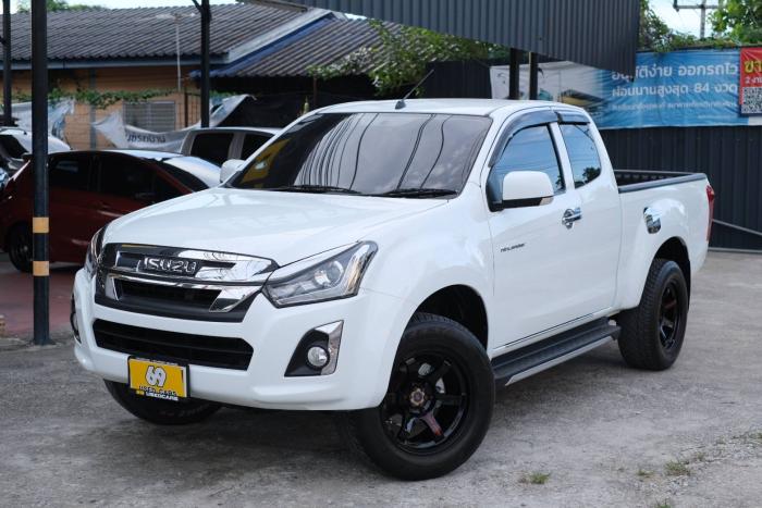 ISUZU D-MAX cab hi-lander 1.9L 2018