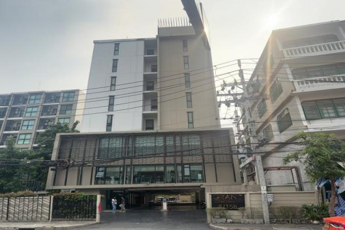 ขายด่วน คอนโดGrand condo Wutthakat 53 ขนาดพื้นที่ 23.85 ตร.ม. ใกล้เดอะมอลล์ ท่าพระ ใกล้ BTS วุฒากาศ  บางค้อ  เขตจอมทอง จ.กรุงเทพมหานคร