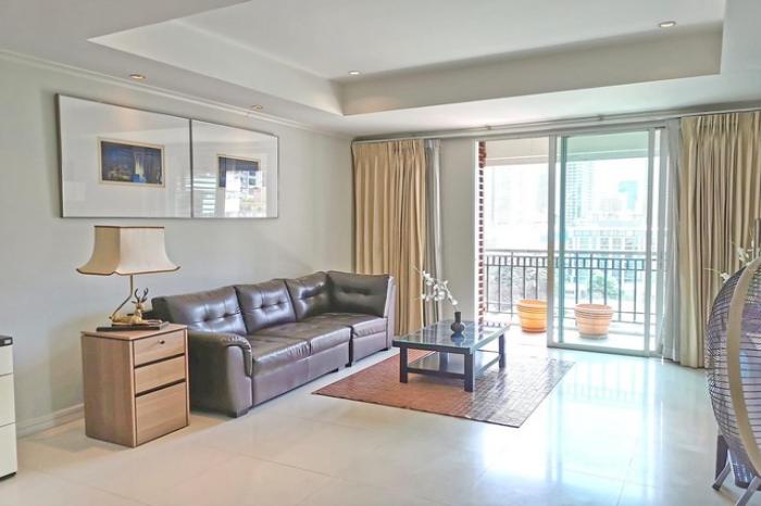 7556 For rent 2 bedroom ให้เช่า 2 ห้องนอน The Oleander เดอะ โอเลียนเดอร์  061-8689361