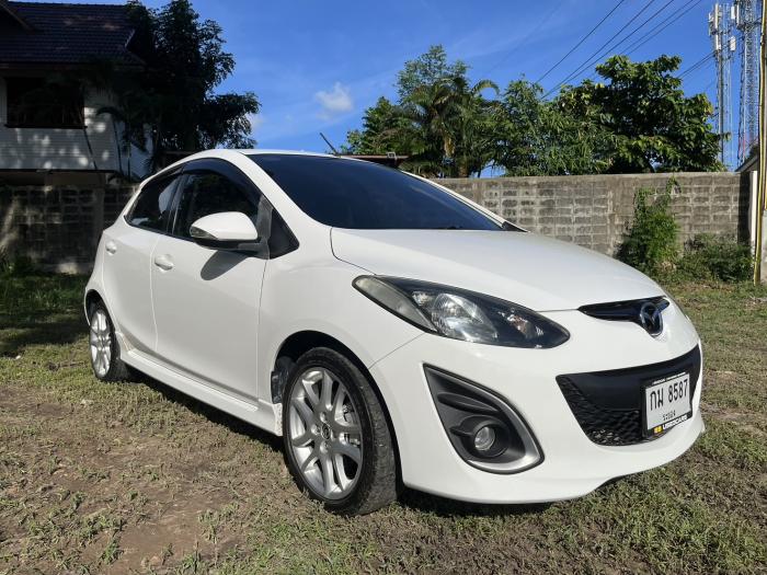 Mazda2 1.5Sports สวยเดิม วิ่งน้อย ผ่อนเบา เข้าศูนย์ทุกระยะ